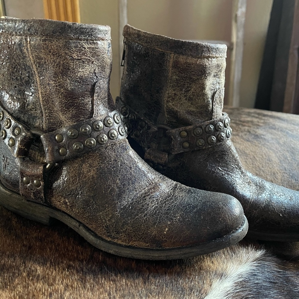 Frye Phillip harness ankle boots. Brand new.